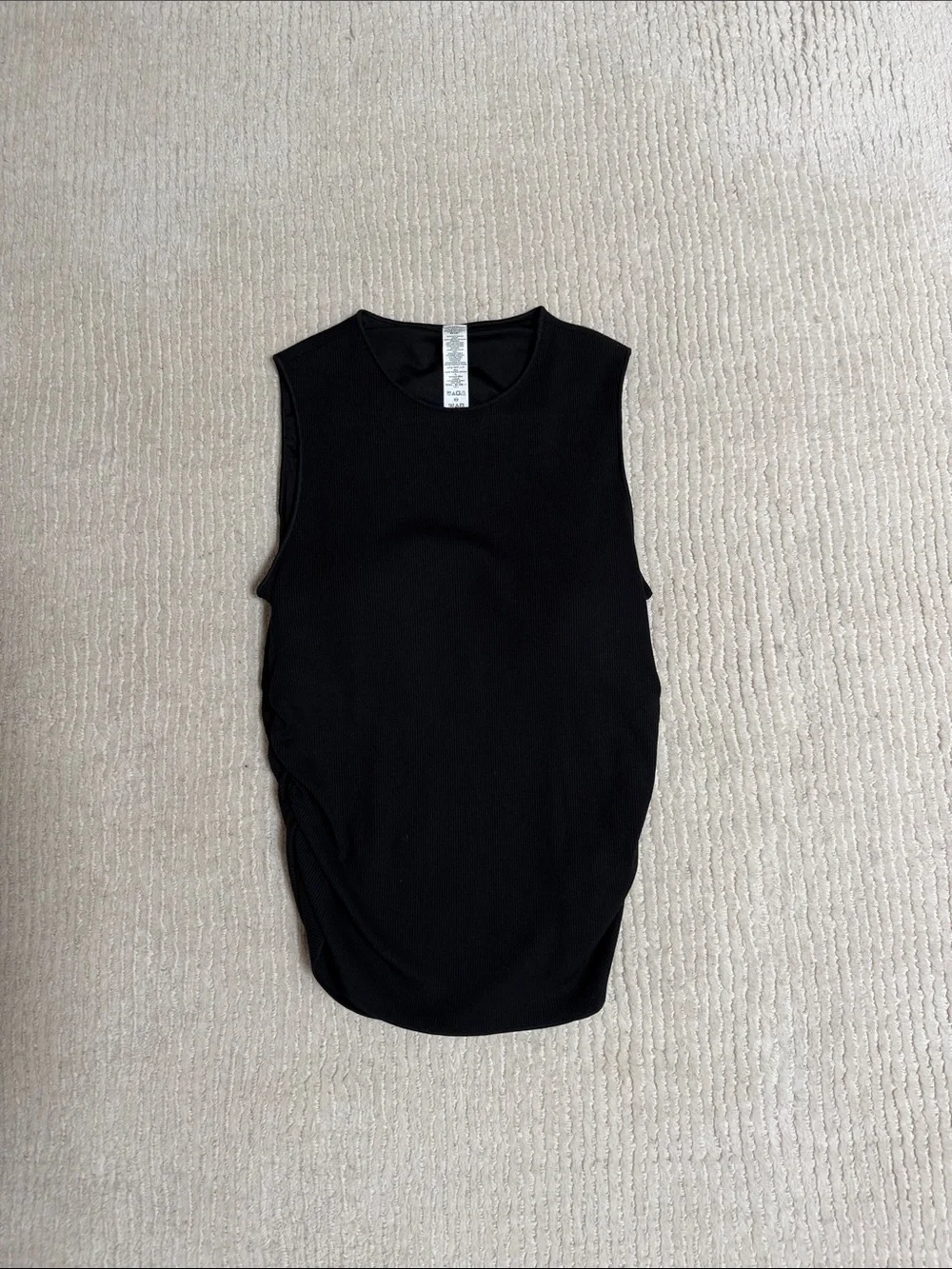 Aloe black top with built-in shelf bra size medium
